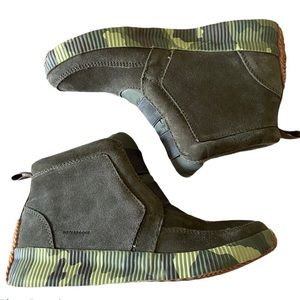 SOREL Women's Out N About Plus Mid Boots